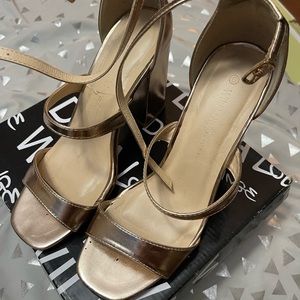 Rose gold bronze block comfortable heels